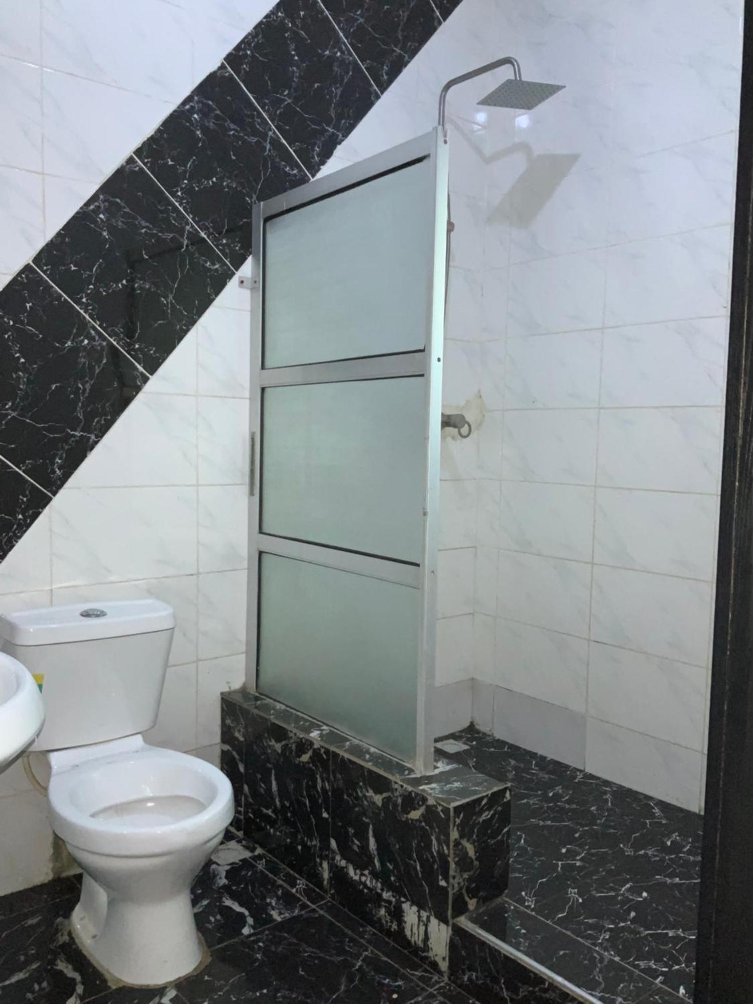 Senators Suites And Towers Hotel Omole Esterno foto